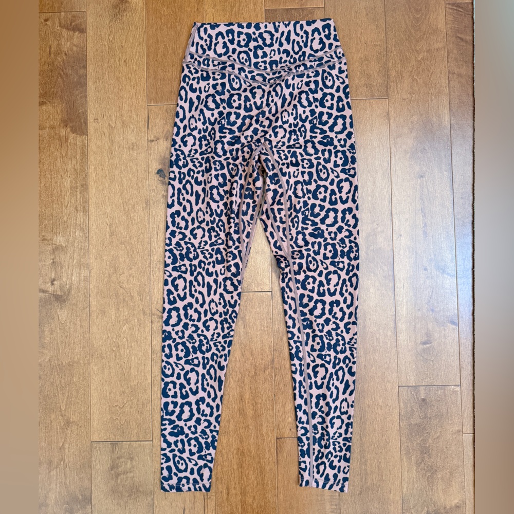 Vitality Pulse Cheetah Print Ascend Leggings Size Medium